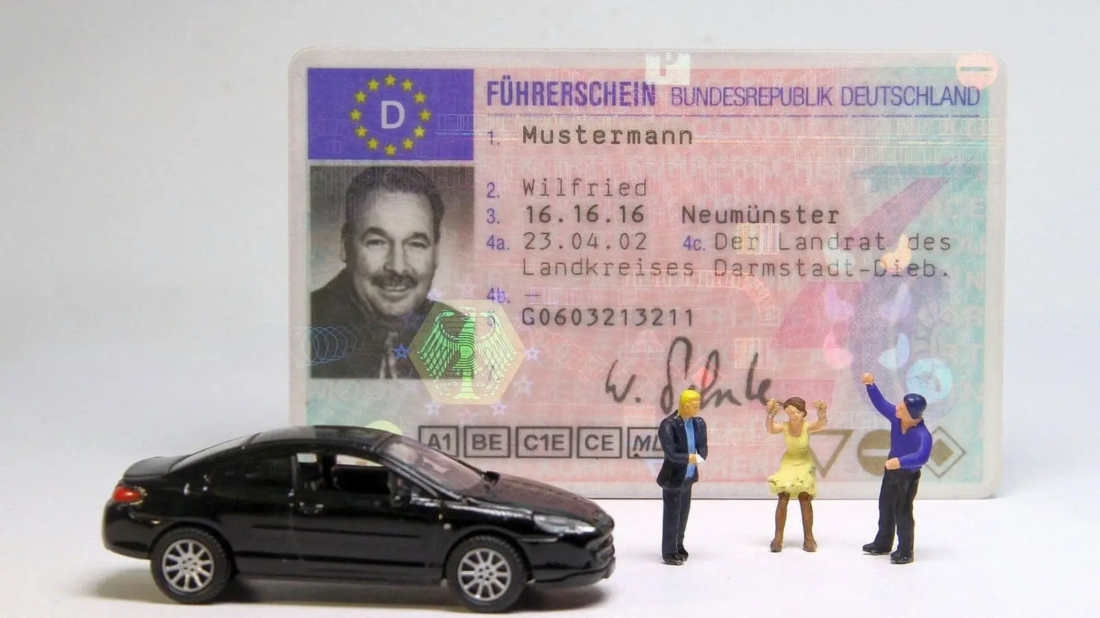 Führerschein-Umtausch 2026: Diese Scheckkarten laufen im Januar ab